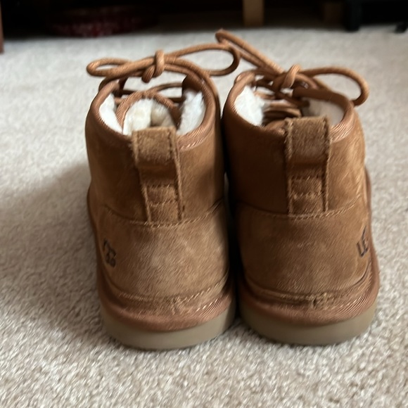 Ugg shoes - Picture 3 of 6